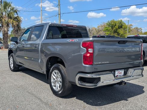 Used 2021 Chevrolet Silverado 1500 LT image 16