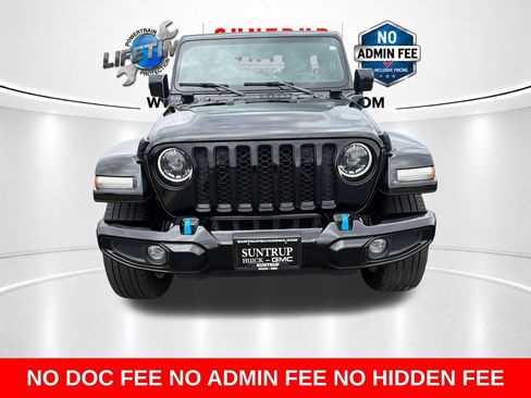 Used 2023 Jeep Wrangler Unlimited Sahara AWD/4WD image 10