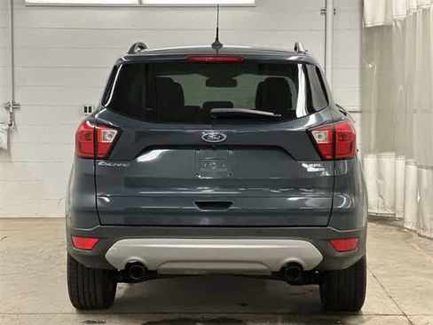 Used 2019 Ford Escape SEL image 4