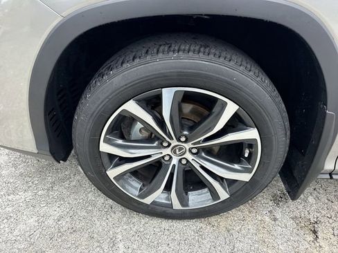 Certified 2022 Lexus RX 350 FWD w/ Premium Package image 10