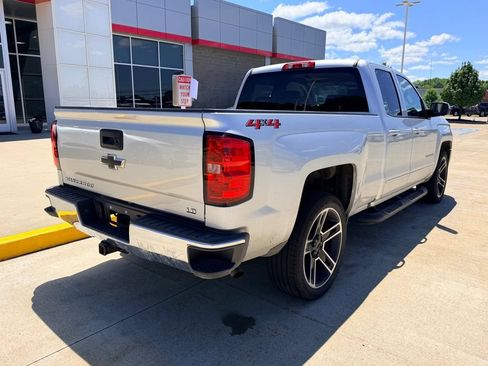 Used 2019 Chevrolet Silverado 1500 LT w/ LPO, Black Pack AWD/4WD image 4