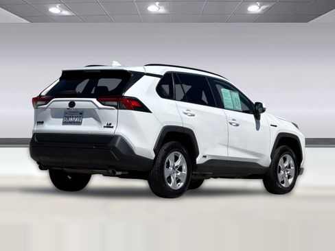 Used 2020 Toyota RAV4 LE w/ All Weather Liner Package AWD/4WD image 8