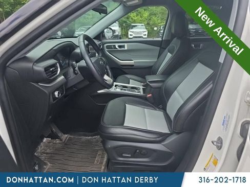 Used 2023 Ford Explorer XLT w/ Equipment Group 202A AWD/4WD image 9