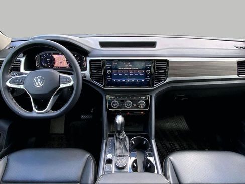 Used 2023 Volkswagen Atlas SEL AWD/4WD image 16