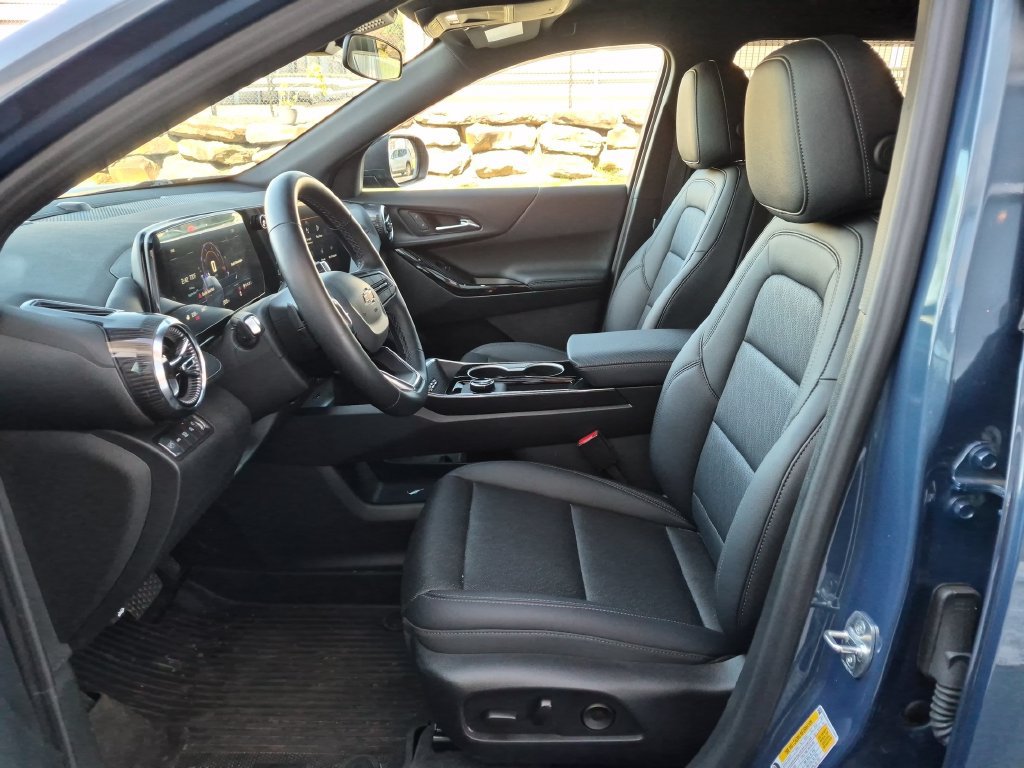 Used 2026 Chevrolet Equinox LT w/ Convenience Package II AWD/4WD image 18