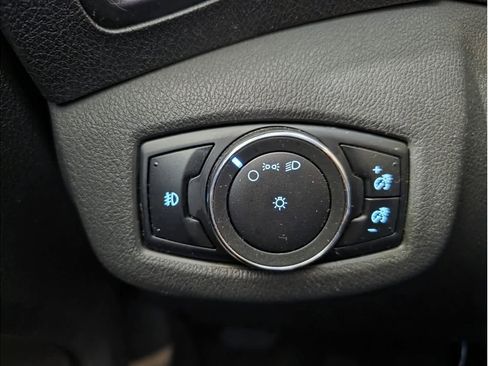 Used 2014 Ford Transit Connect XLT image 30