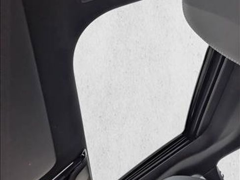 Used 2025 BMW 230i Coupe w/ M Sport Package RWD image 16
