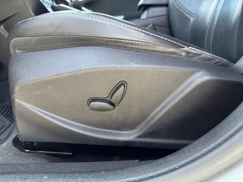 Used 2013 Ford Focus SE image 9