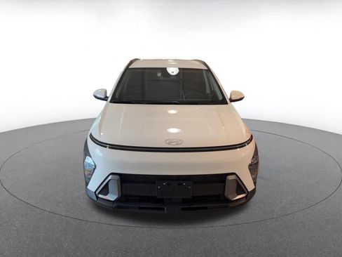 Used 2025 Hyundai Kona SEL image 4