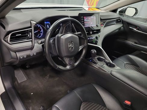 Used 2023 Toyota Camry SE FWD image 13
