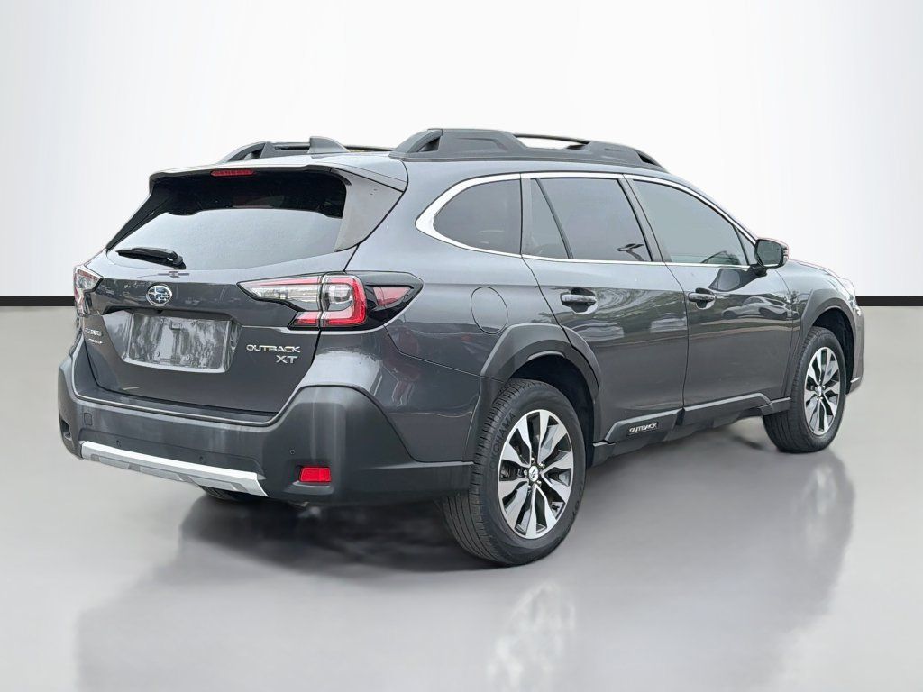 Used 2024 Subaru Outback Limited XT AWD/4WD image 5