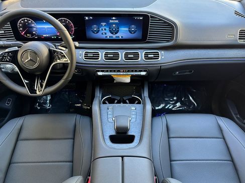 New 2026 Mercedes-Benz GLE 450 4MATIC Coupe image 3