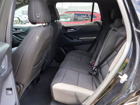 Used 2025 Chevrolet Equinox LT FWD image 9