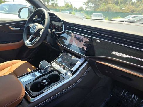 New 2025 Audi Q8 Prestige image 12