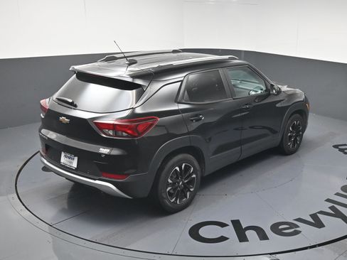 Used 2021 Chevrolet TrailBlazer LT w/ Premium Seating Package image 17
