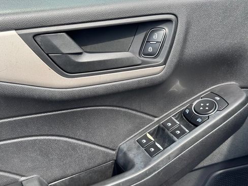 Used 2022 Ford Escape S AWD/4WD image 19