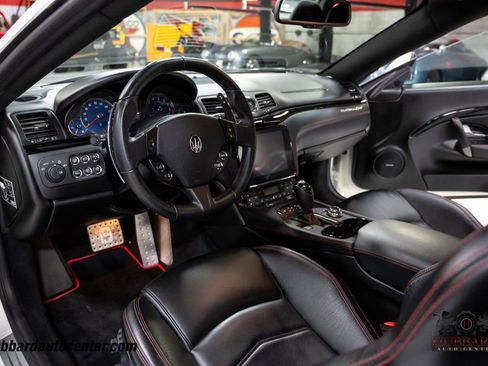 Used 2018 Maserati GranTurismo Sport RWD image 17