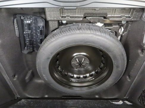 Used 2024 Mercedes-Benz GLE 350 4MATIC image 41