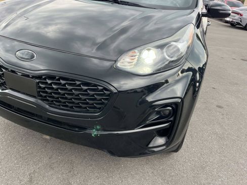 Used 2021 Kia Sportage S w/ S AWD Premium Package image 9