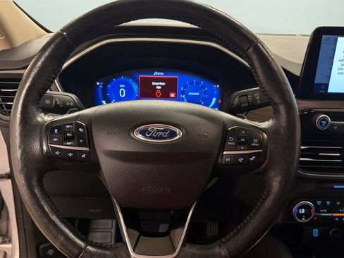 Used 2020 Ford Escape Titanium AWD/4WD image 12