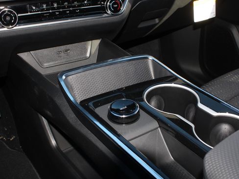 New 2026 Chevrolet Equinox LT image 13