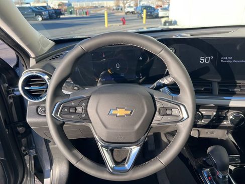 New 2026 Chevrolet Trax LT w/ Driver Confidence Package image 7