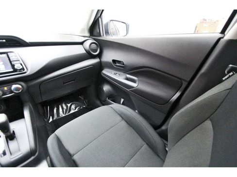 Certified 2025 Nissan Kicks Play S FWD image 8