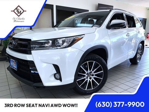 Used 2017 Toyota Highlander SE AWD/4WD image 1