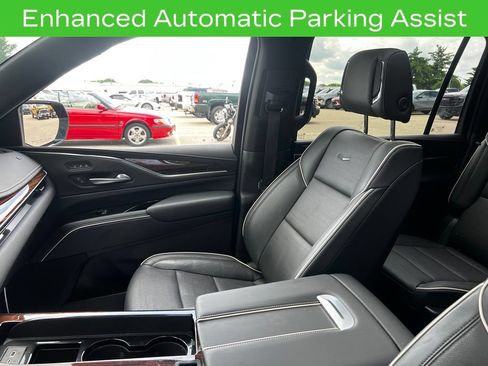 Used 2023 Cadillac Escalade ESV Premium Luxury AWD/4WD image 30