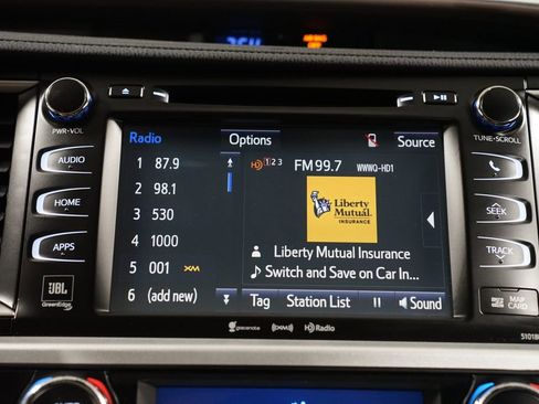 Used 2017 Toyota Highlander Limited FWD image 18