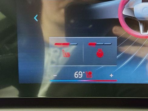 Used 2026 BMW X3 xDrive30 w/ Premium Package image 19