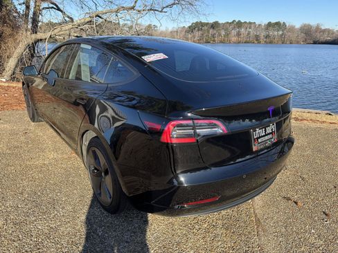 Used 2018 Tesla Model 3 Long Range image 9