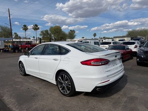 Used 2019 Ford Fusion Titanium AWD/4WD image 4