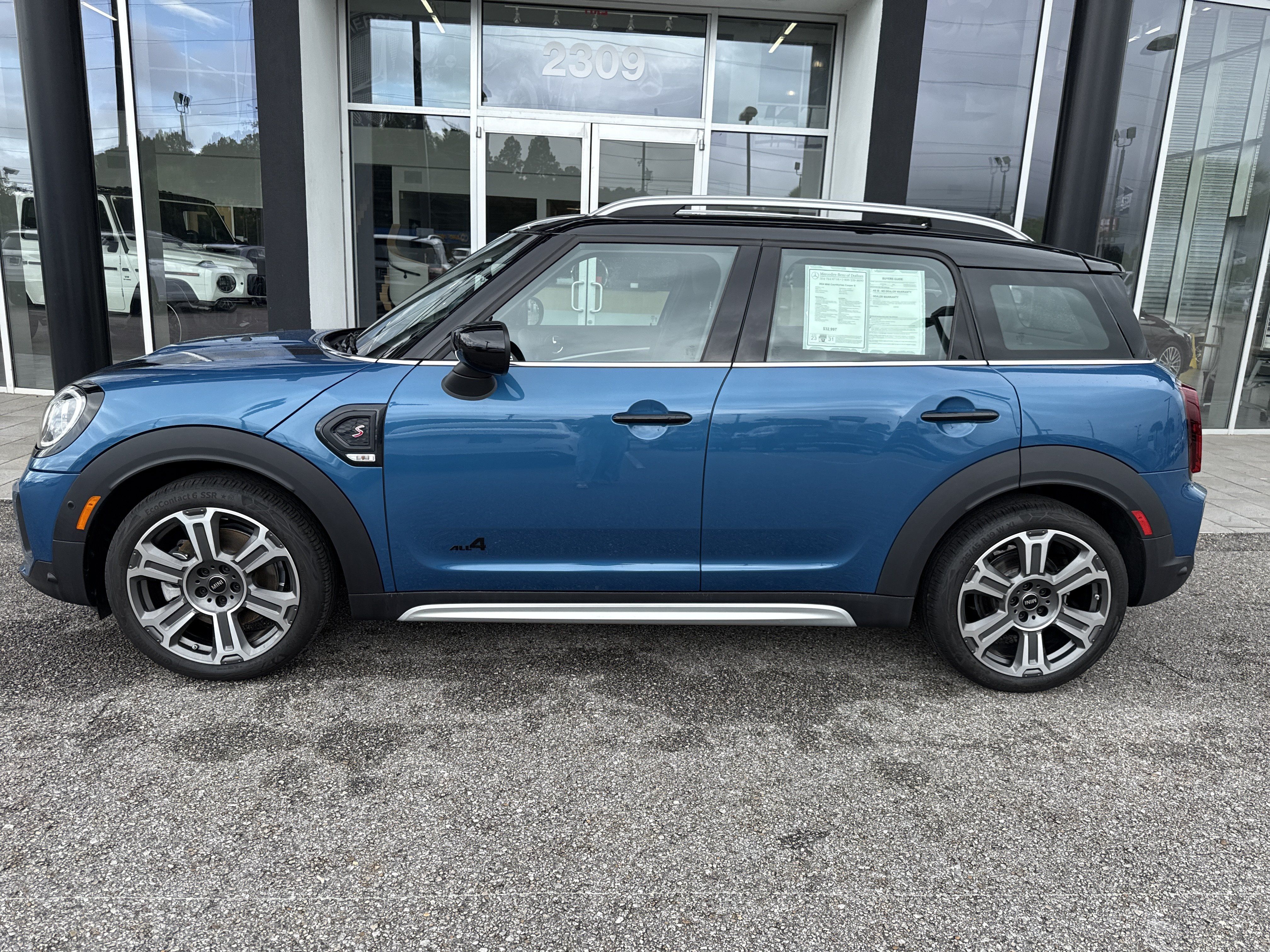 Used 2024 MINI Cooper Countryman S AWD/4WD image 2