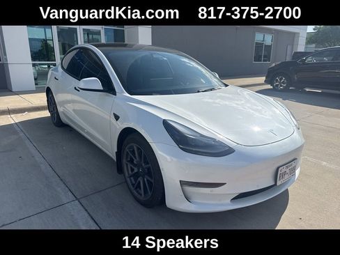 Used 2022 Tesla Model 3 Long Range AWD/4WD image 3