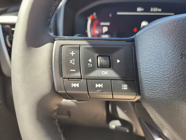 Certified 2025 Nissan Rogue Platinum AWD/4WD image 28