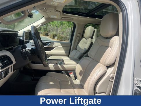 Used 2021 Lincoln Navigator Reserve w/ Luxury Package AWD/4WD image 18