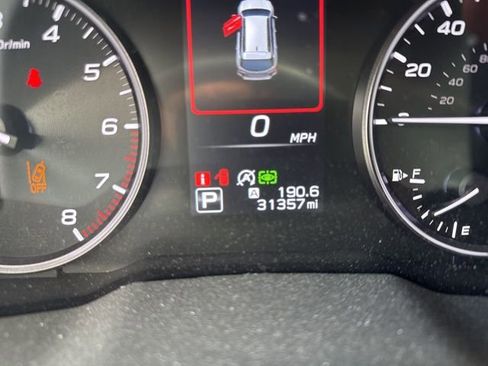 Used 2024 Subaru Outback Touring image 3