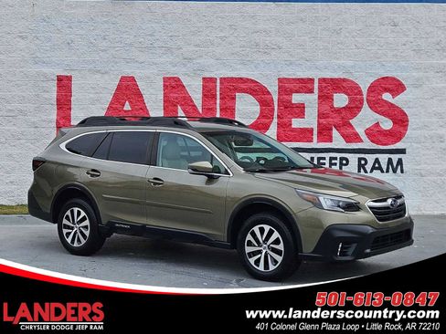 Used 2023 Subaru Outback Touring image 1