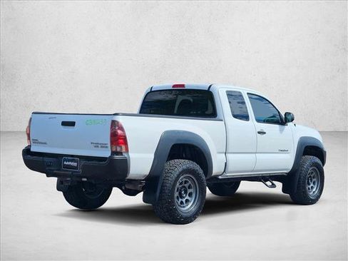 Used 2014 Toyota Tacoma PreRunner w/ Convenience Package RWD image 5