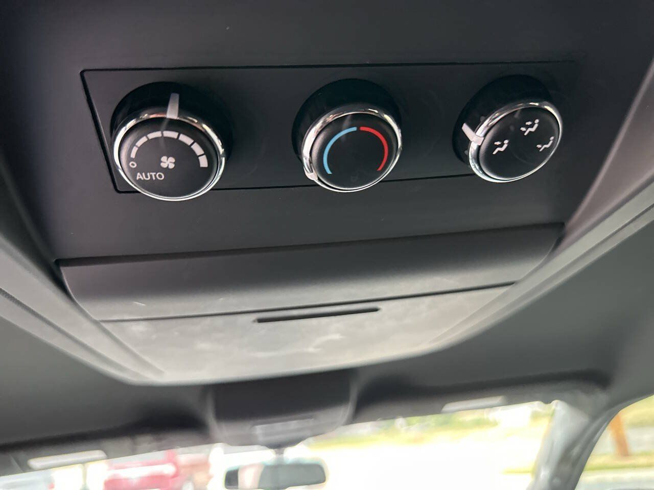 Used 2017 Dodge Grand Caravan GT FWD image 14