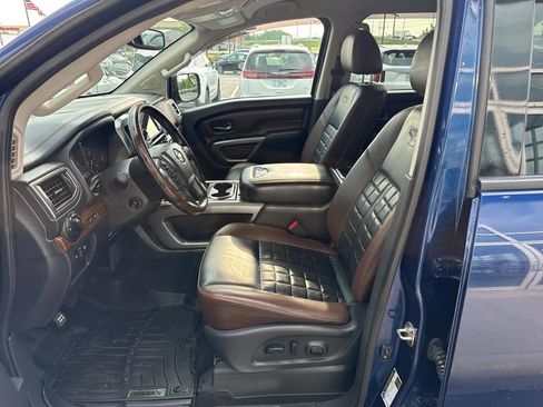 Used 2018 Nissan Titan Platinum Reserve image 20