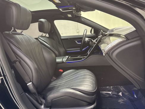 Used 2023 Mercedes-Benz S 500 4MATIC w/ AMG Line image 38