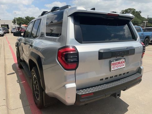 Used 2025 Toyota 4Runner TRD Off-Road AWD/4WD image 7