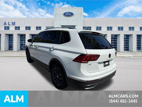 Used 2022 Volkswagen Tiguan SE image 9