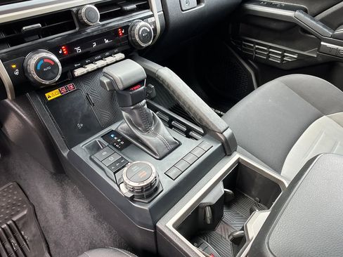 Used 2025 Toyota Tacoma TRD Sport w/ TRD Sport Upgrade Package image 20