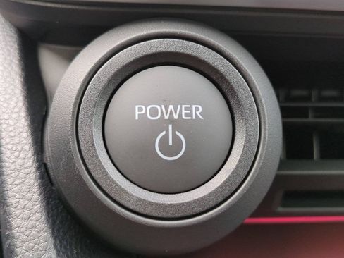 New 2026 Toyota Prius Plug-In Hybrid FWD image 27