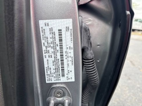 Used 2023 Lincoln Corsair FWD image 13
