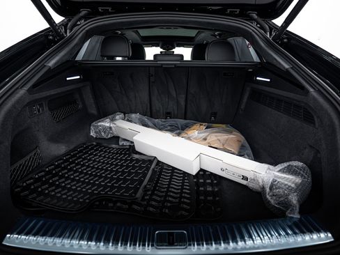 Certified 2025 Audi Q8 Prestige w/ Prestige Package image 19