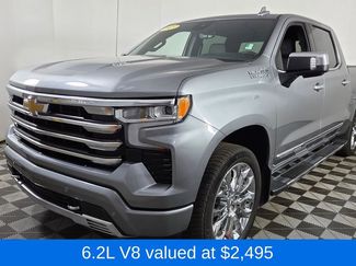 Used 2023 Chevrolet Silverado 1500 High Country w/ High Country Premium Package AWD/4WD video 3